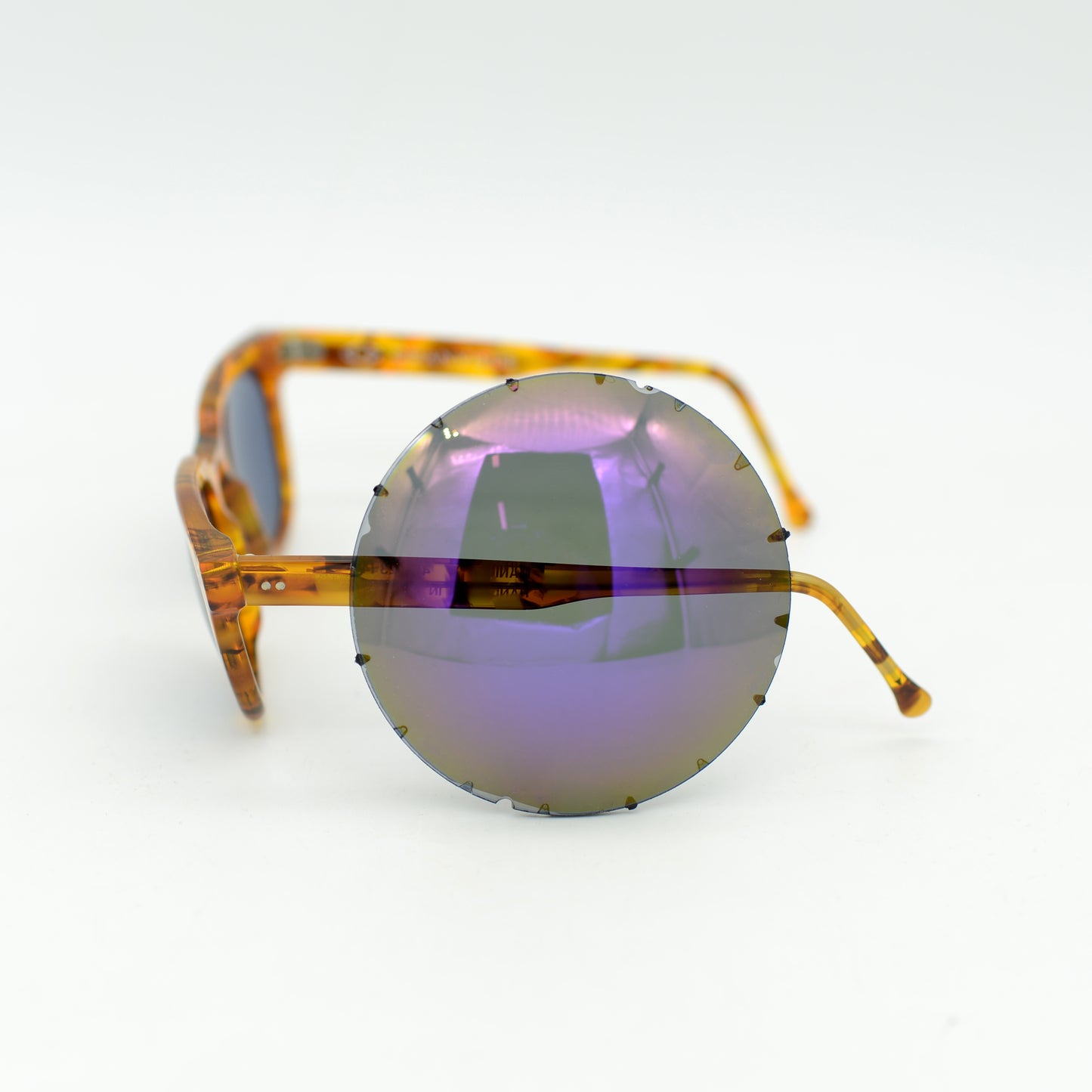 Ferra Amber
