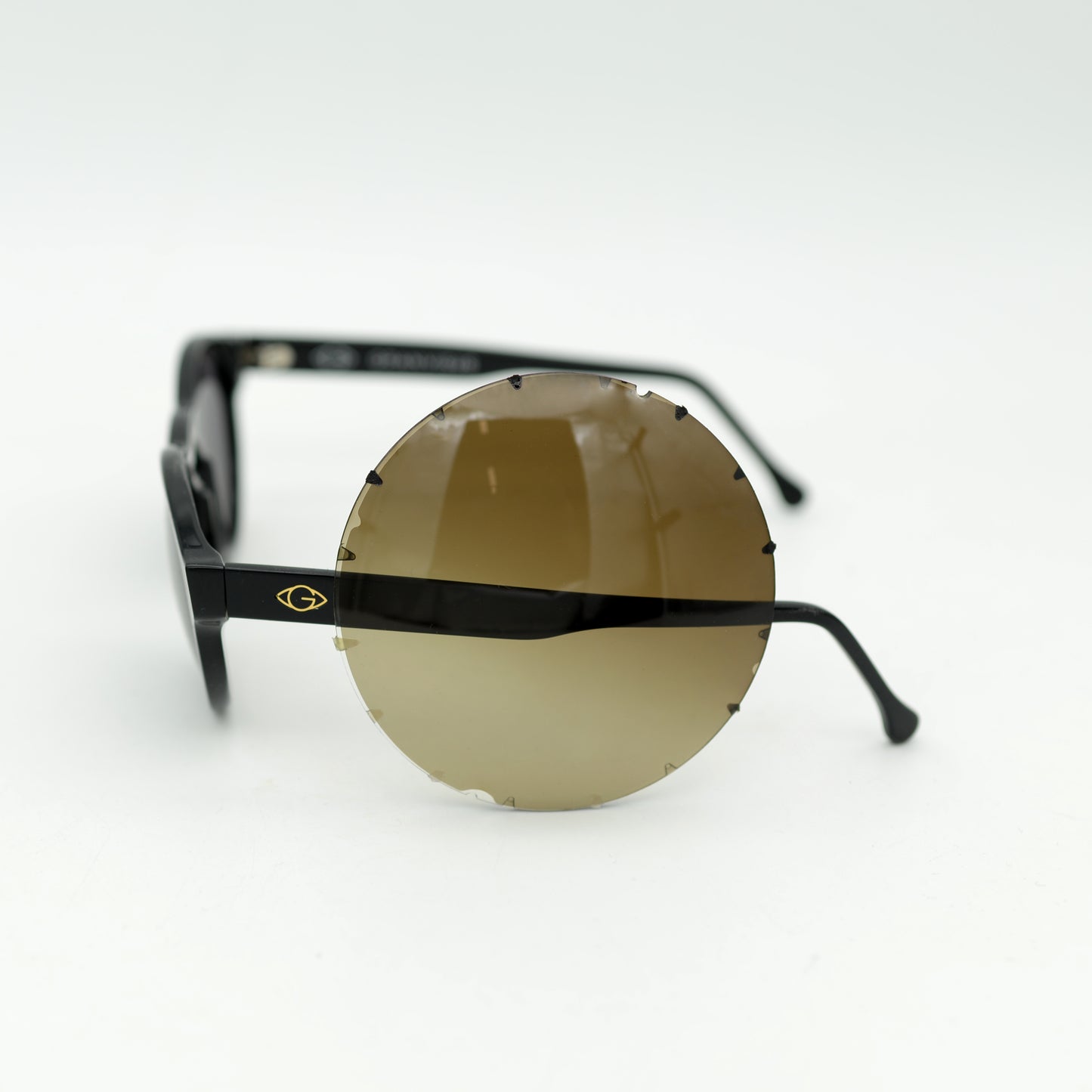 Ferra Black