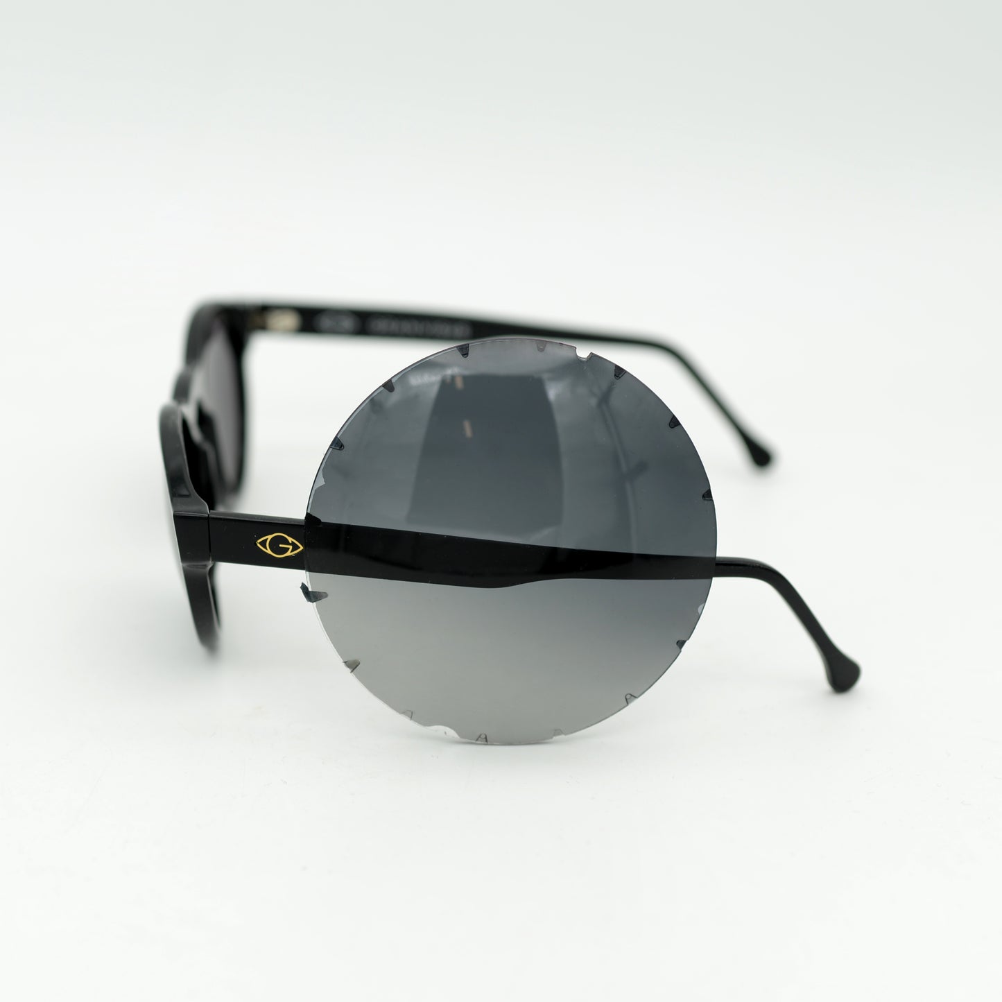Saviu Black