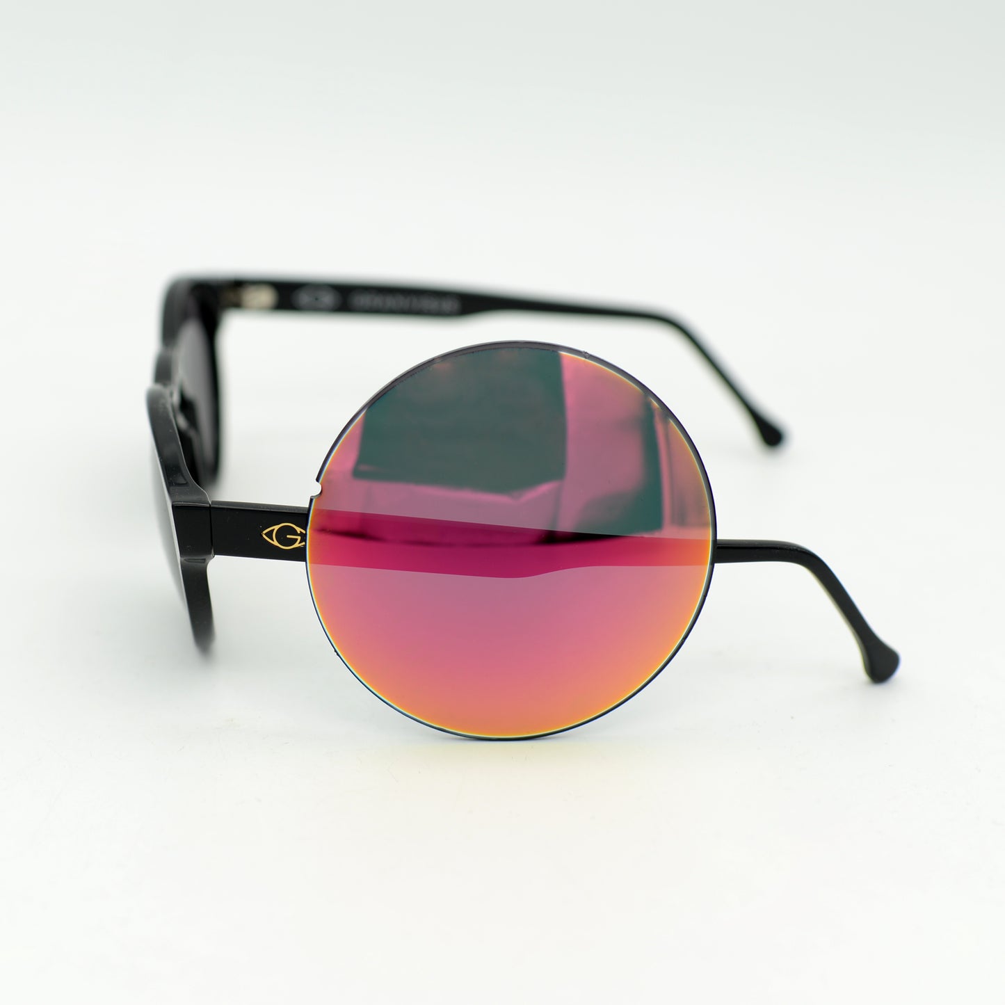 Ferra Black