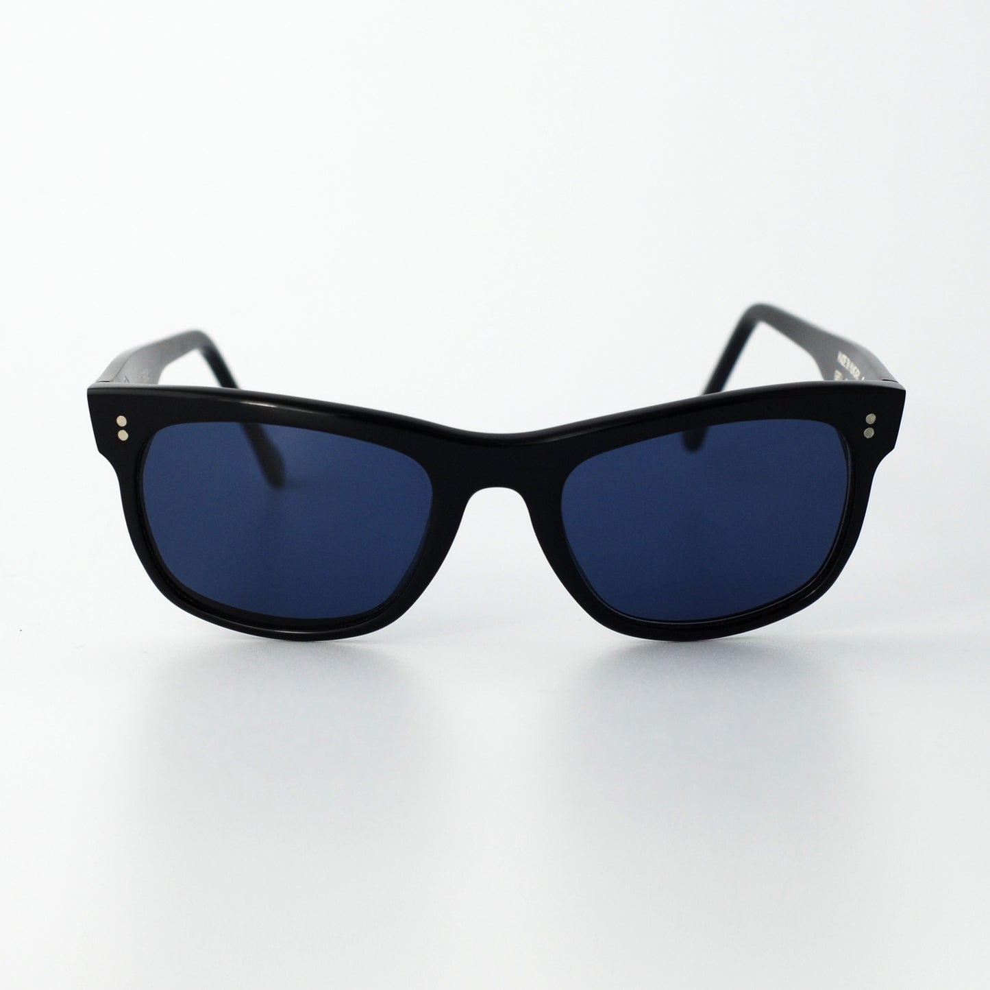 Ferra Black