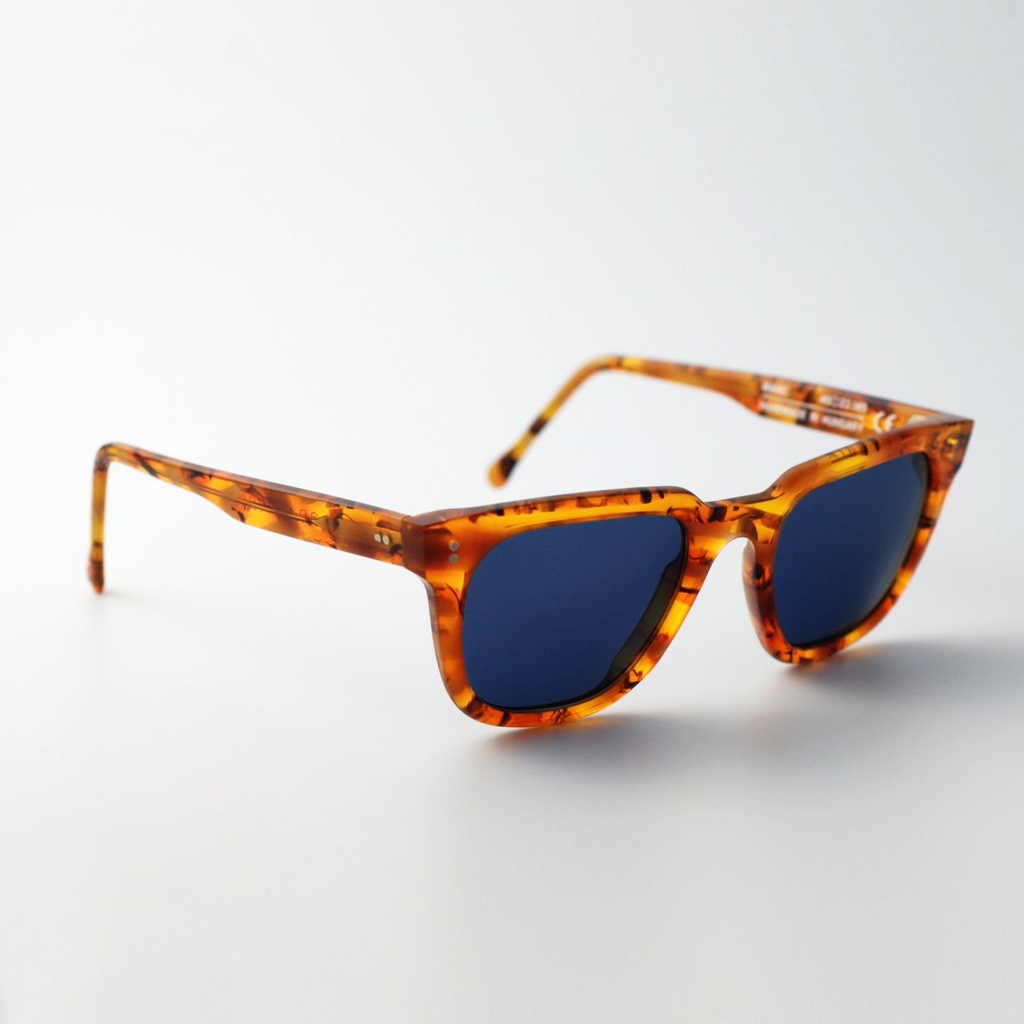 Manic Amber