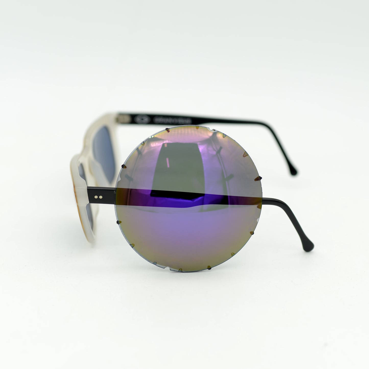 Manic Champagne