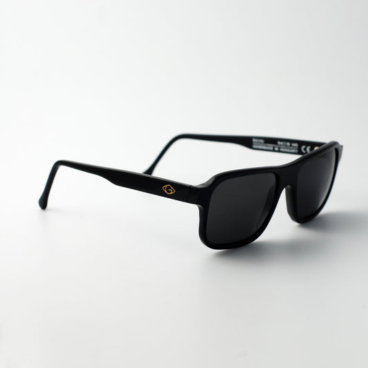Saviu Black