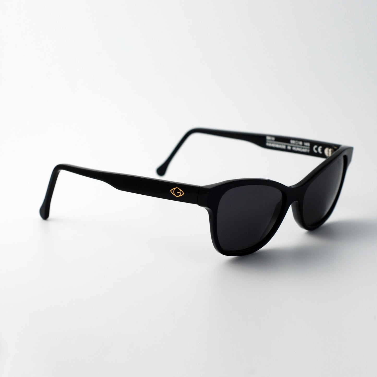 Skiv Black